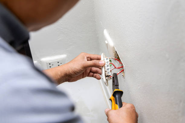 Best Emergency Electrical Repair  in Wedgefield, SC